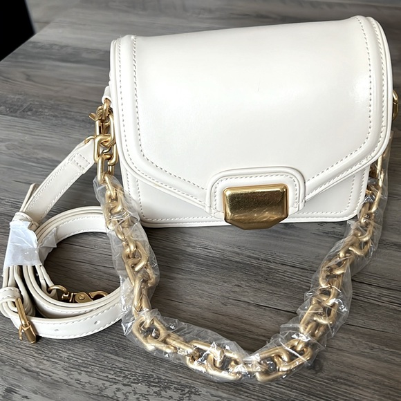 Zara Cross body bag with metal handle trim - Picture 1 of 10
